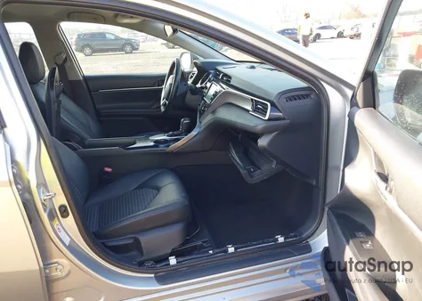 2018 Toyota Camry Se from USA, damaged, VIN 4T1B11HK3JU073290